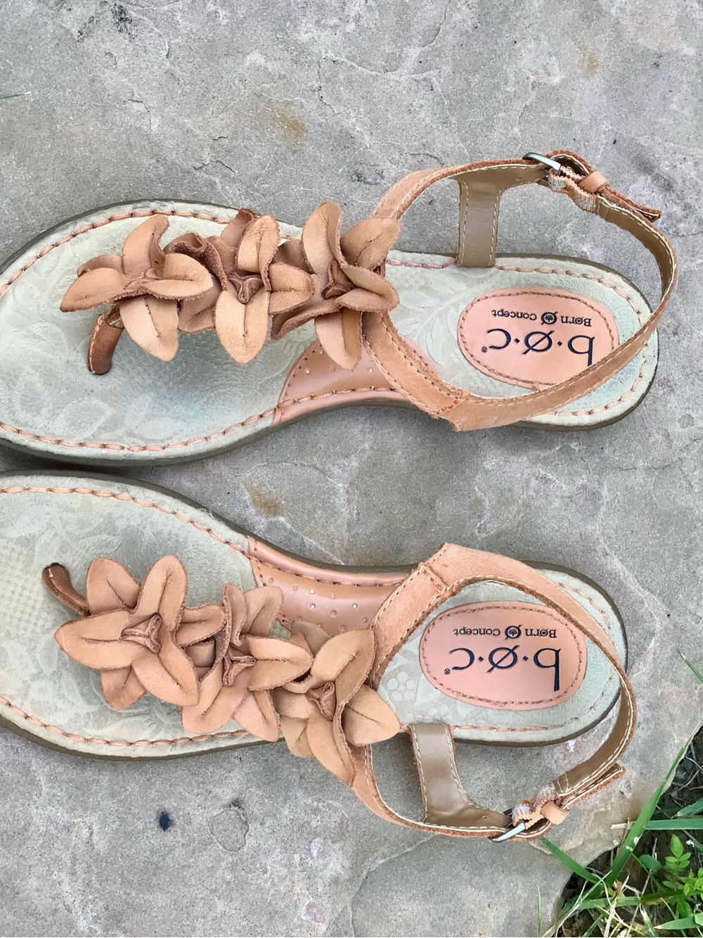 b.o.c. Tan Floral Appliqué T-Strap Sandals